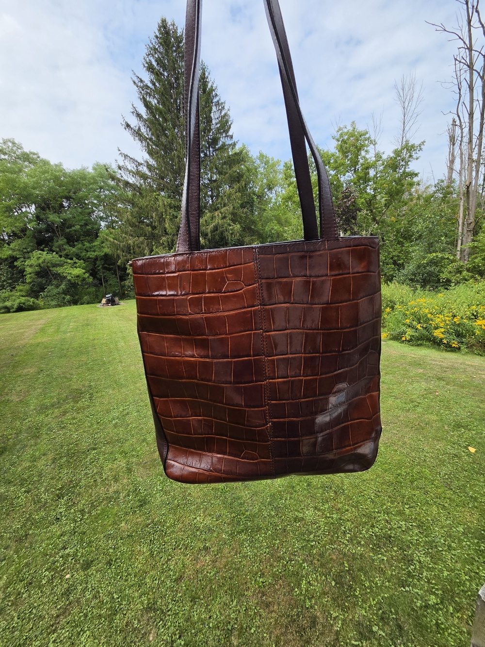 Italian Leather Brown Croc-Embossed Leather Tote Bag - Picture 6 of 12